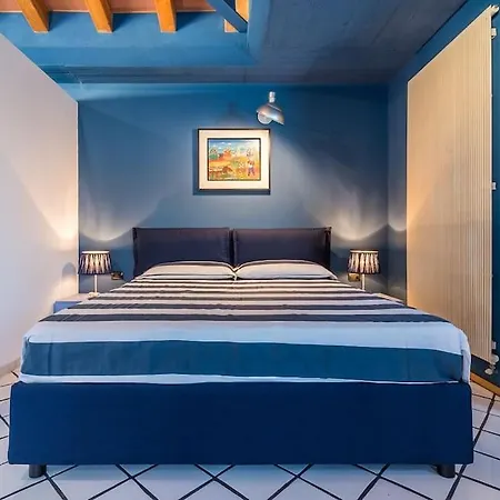 Modern And Luxurious Loft Quartu SantʼElena